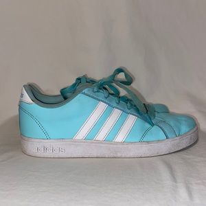 Girls mint Adidas sneaker